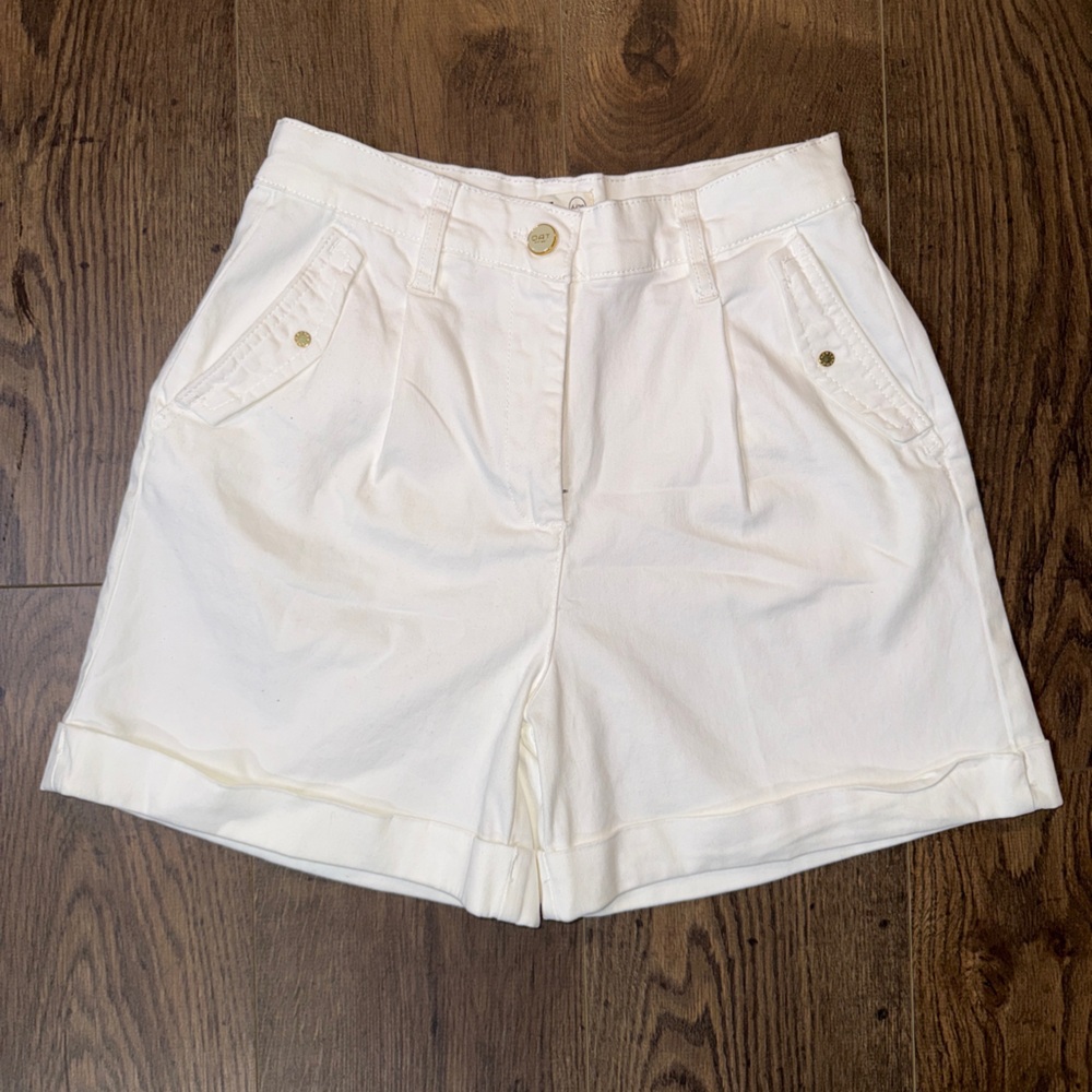 Oat New York Cream High Waist Shorts